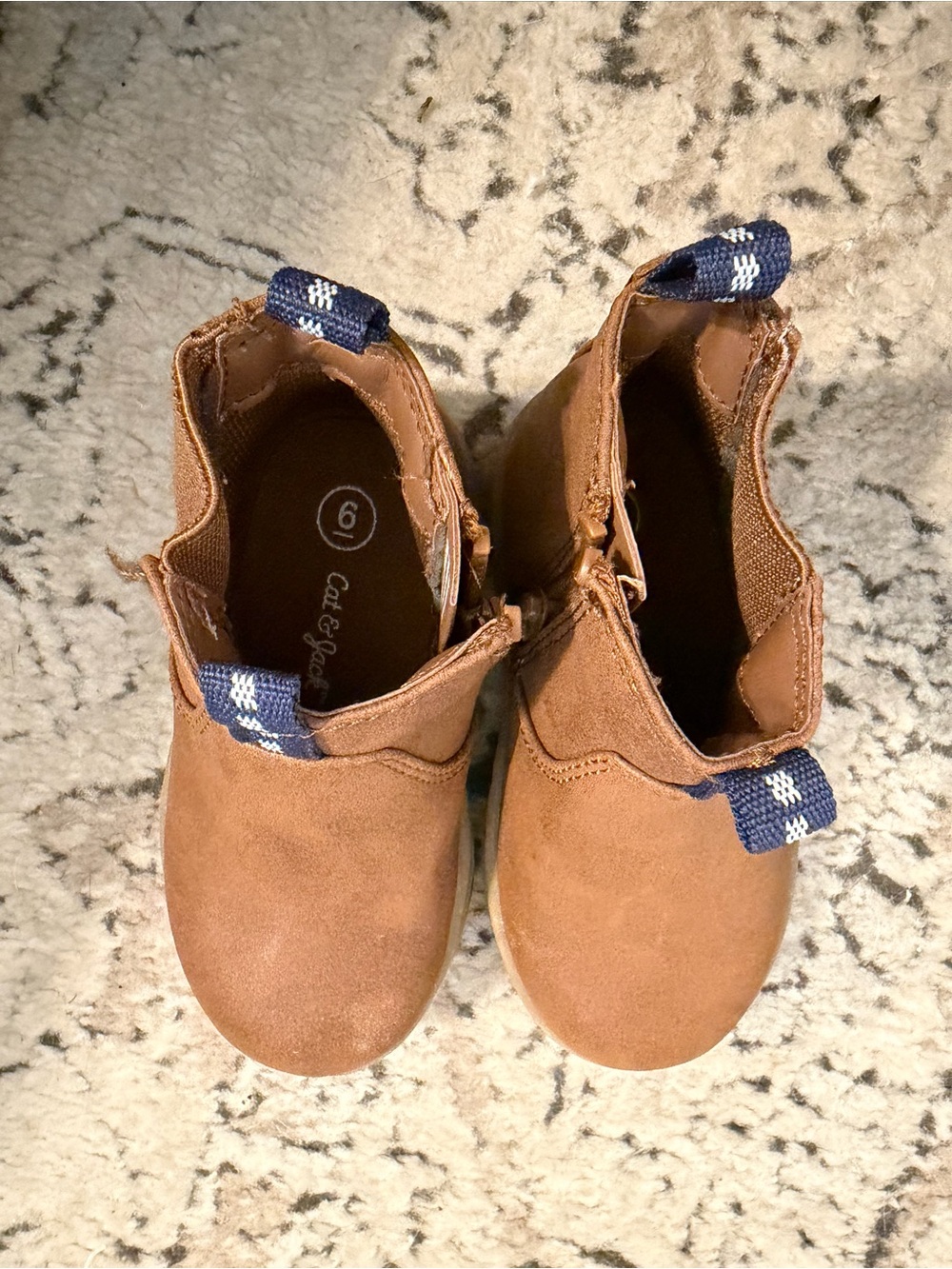 Cat & Jack Tan Chelsea Boots with Navy Pull Tabs - Picture 2 of 4